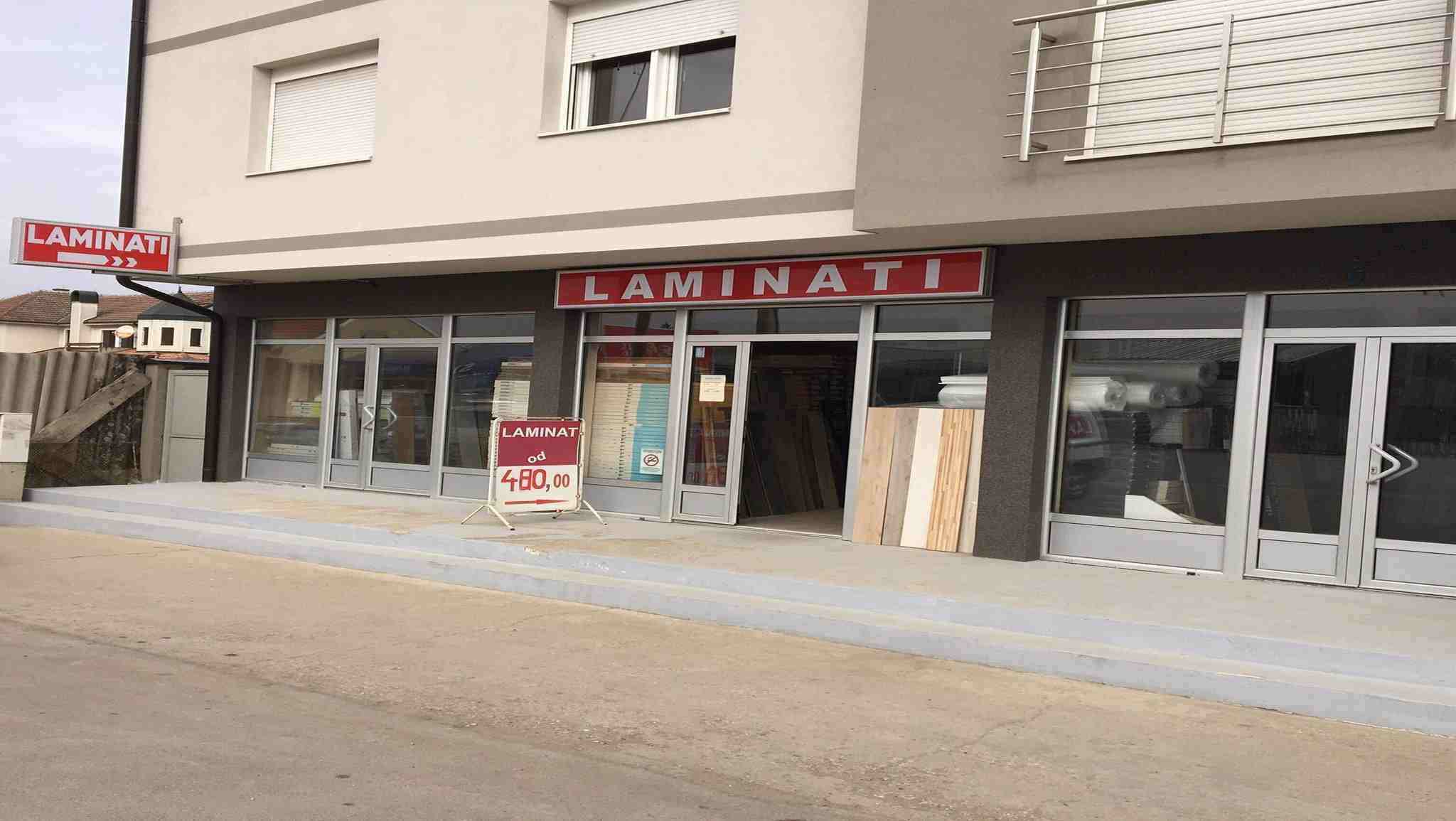 Zgrada sa lokalom za laminat